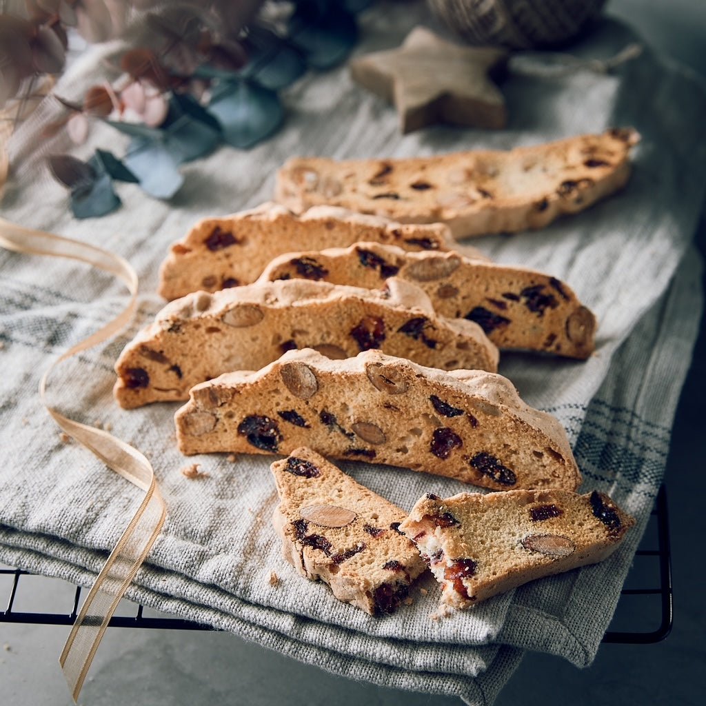 pistachio & cranberry biscotti